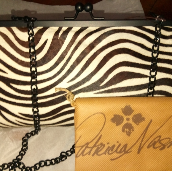 Handbag - Picture 3 of 5